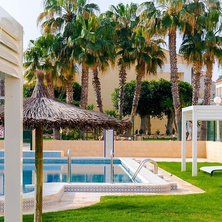 Nice House With Tennis Court,Sports And Playground Torrevieja Exteriör bild