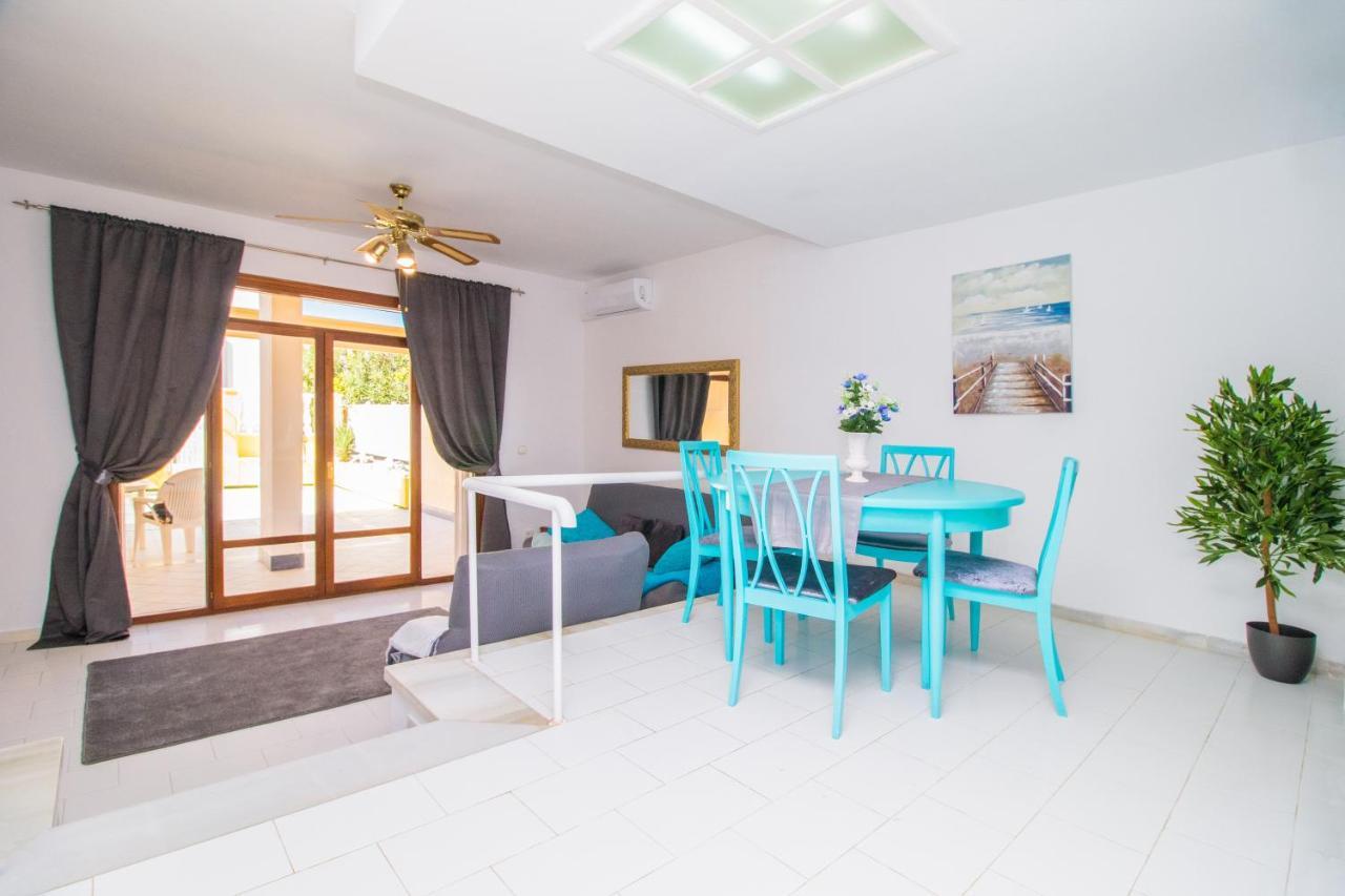Nice House With Tennis Court,Sports And Playground Torrevieja Exteriör bild
