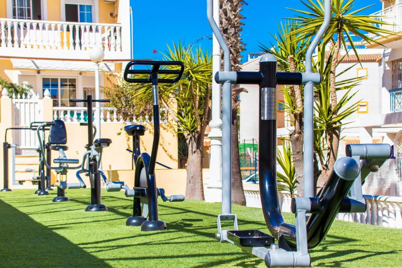 Nice House With Tennis Court,Sports And Playground Torrevieja Exteriör bild