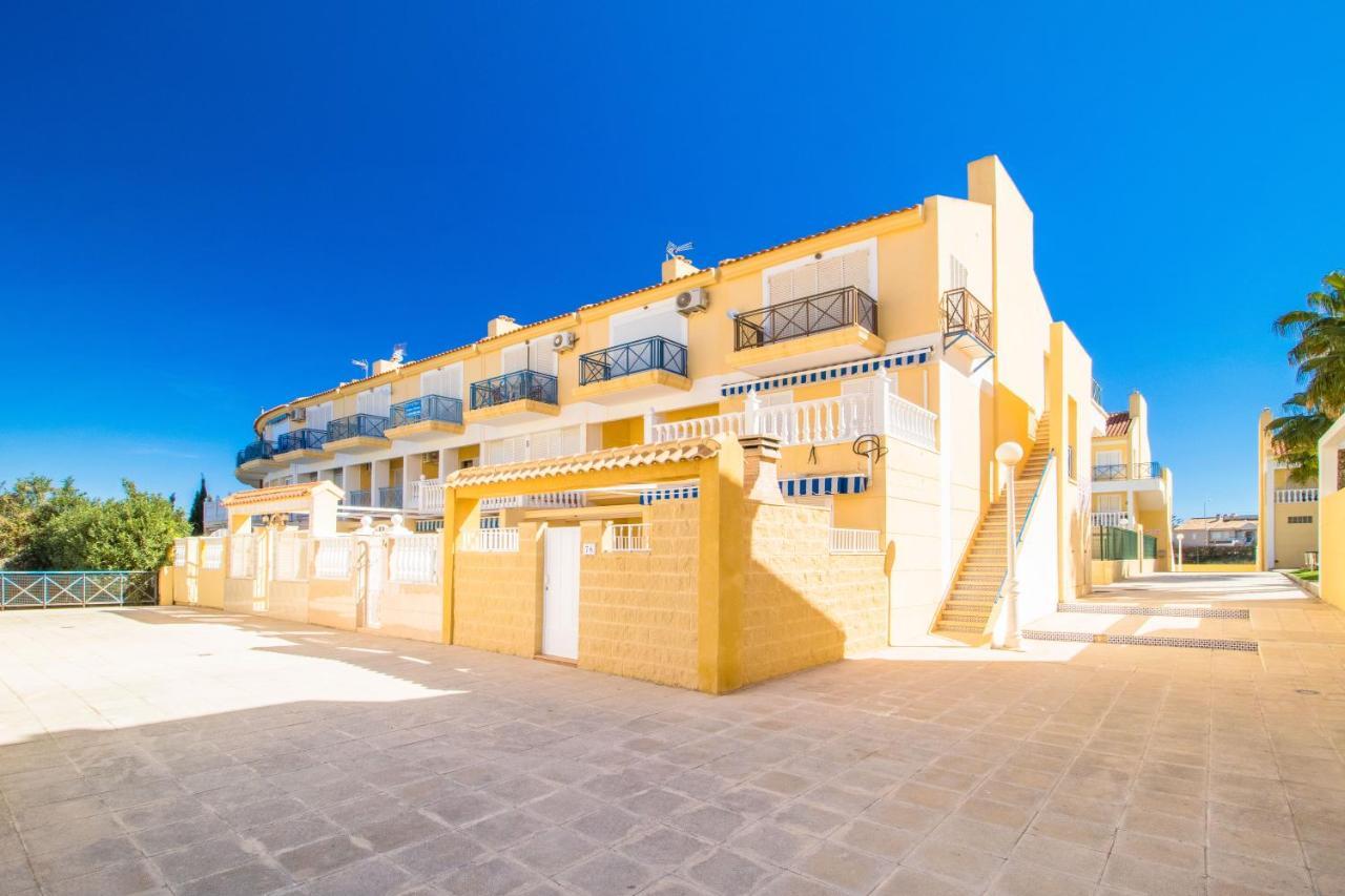 Nice House With Tennis Court,Sports And Playground Torrevieja Exteriör bild