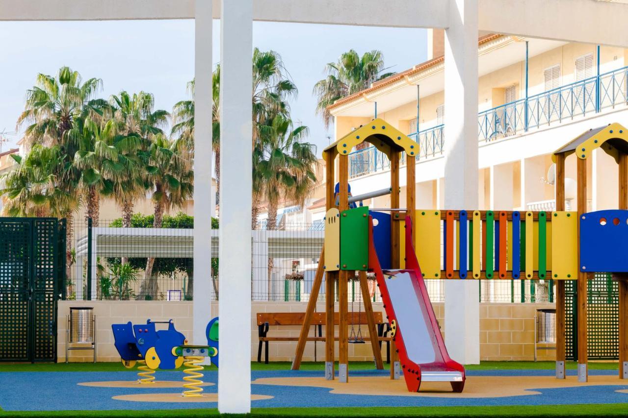 Nice House With Tennis Court,Sports And Playground Torrevieja Exteriör bild