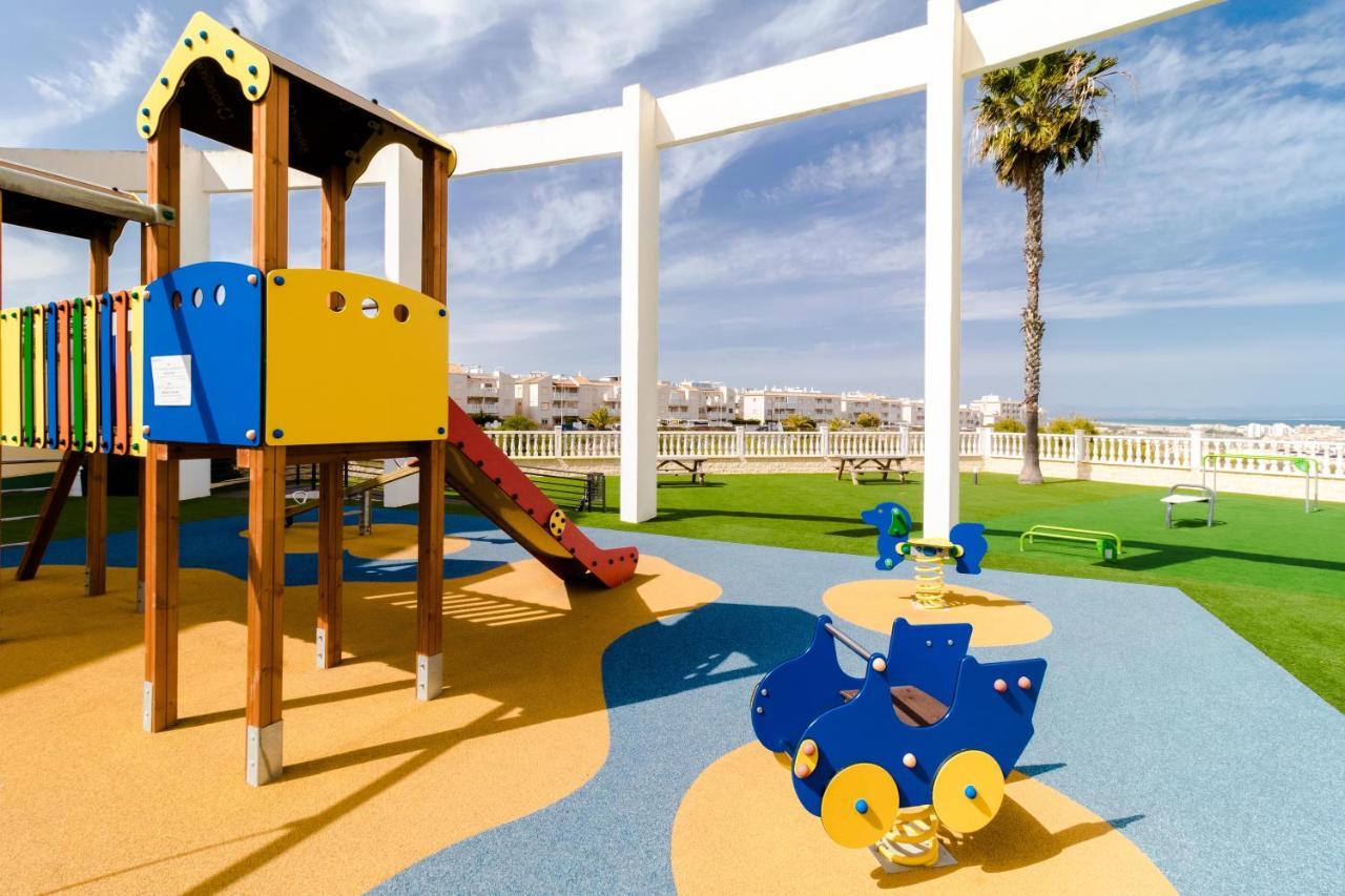 Nice House With Tennis Court,Sports And Playground Torrevieja Exteriör bild